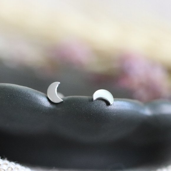 10K Solid White Gold "Garden Moon" Crescent Moon Earrings - by BrightlyandLilian - Picture 3 of 5